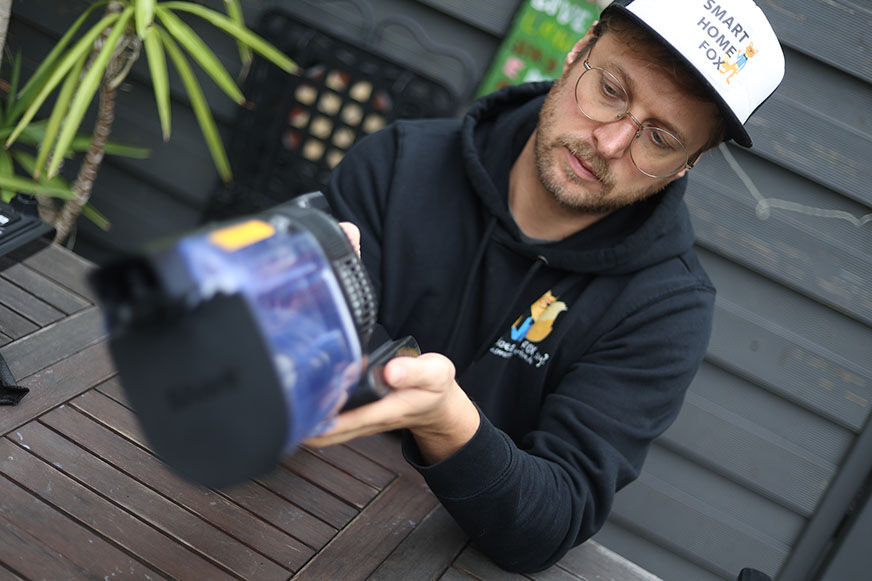 Джо - эксперт по беспроводным пылесосам