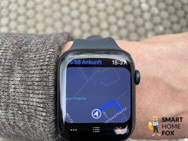 Функция навигации на часах Apple Watch 7.