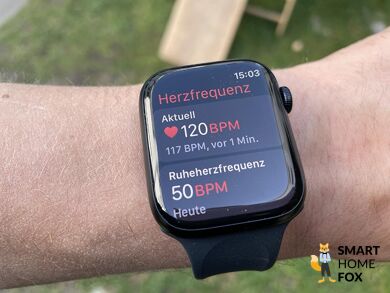 Измерение частоты сердечных сокращений на Apple Watch 7.