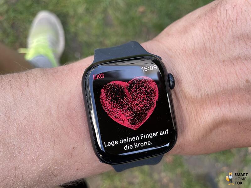 Функция ЭКГ на Apple Watch 7.