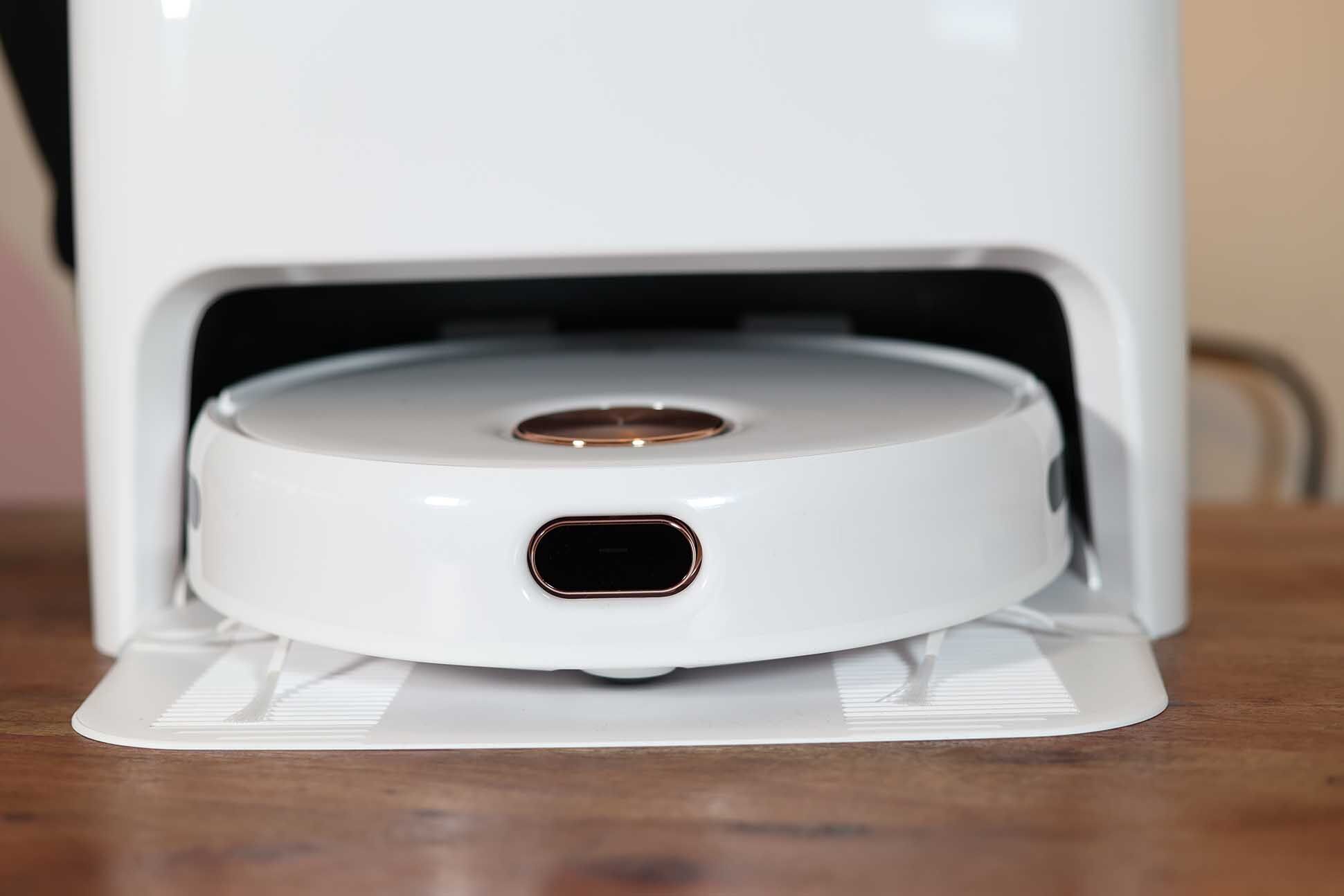 Yeedi Floor 3 Station (Main)