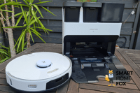 Roborock S7 Pro Ultra стоит на столе